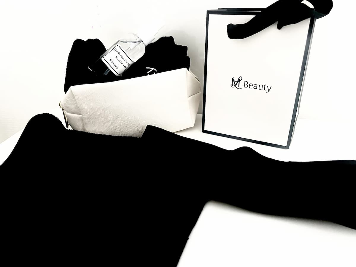 Serviette visage eau de rose et bandeau cheveux
