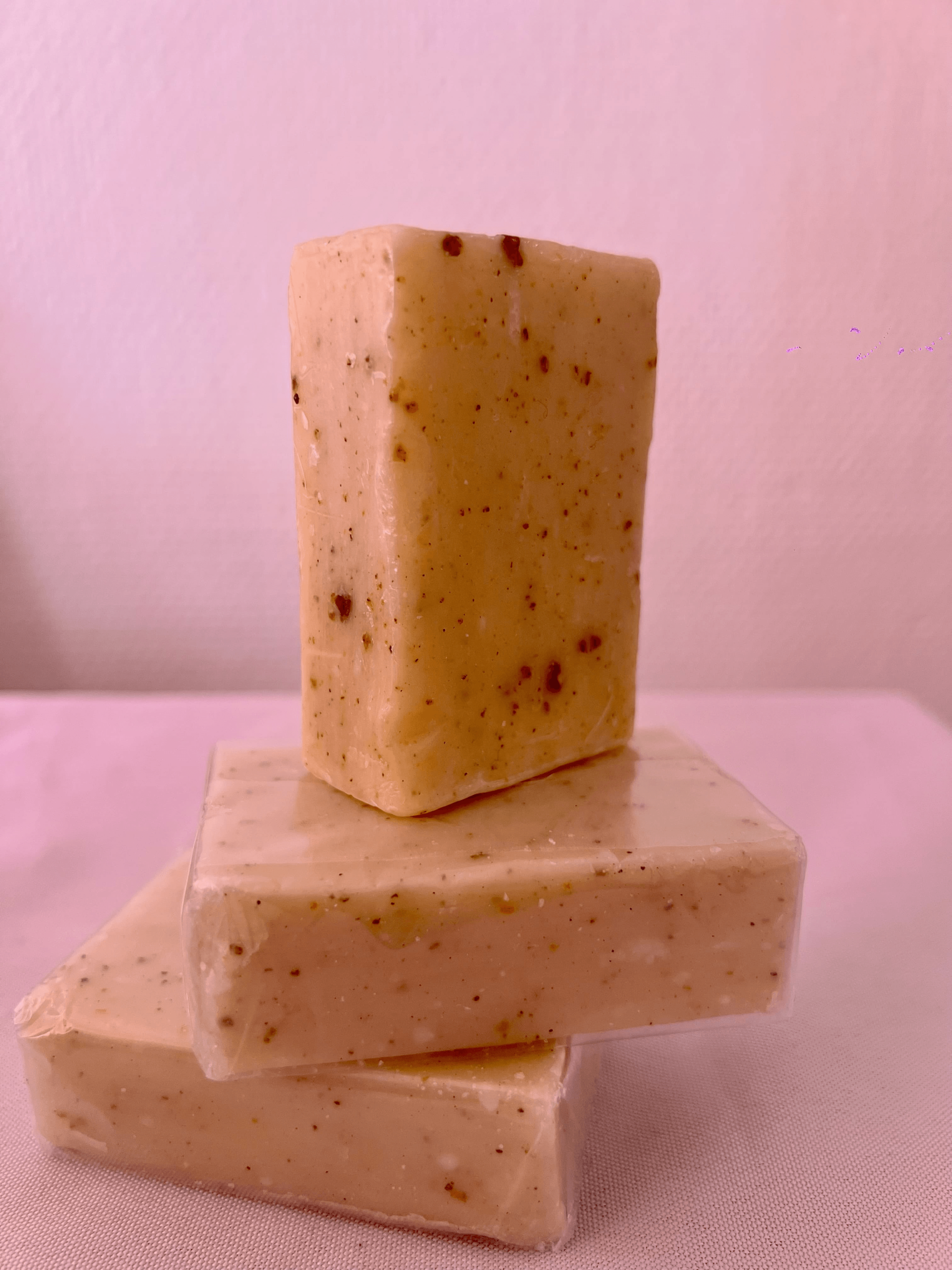 Savon au pépin de figue de barbarie hydratant et anti âge